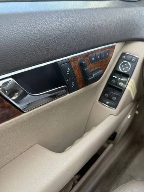 Mercedes C300 2009 Sport $2800 9