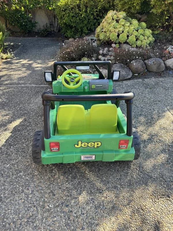 12V Power Wheels Teenage Mutant Ninja Turtles Jeep Wrangler 3