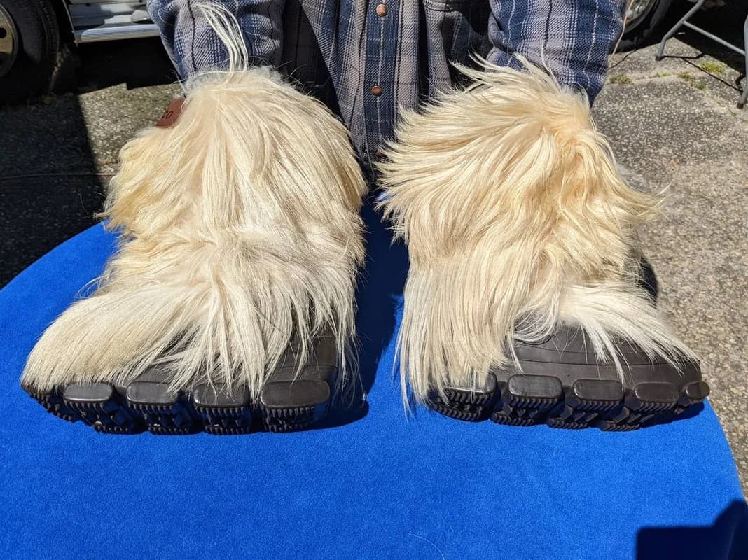 SHAGGY HAIR fur BOOTS womans vintage italy