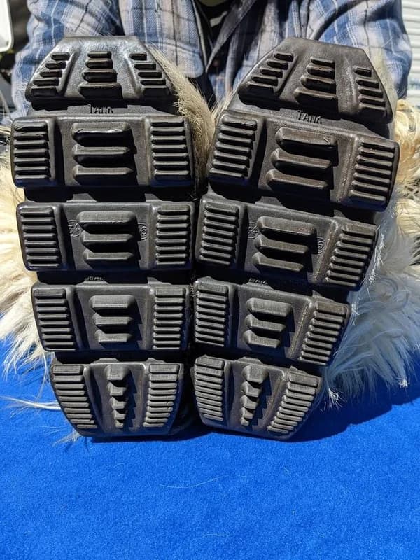 SHAGGY HAIR fur BOOTS womans vintage italy 4