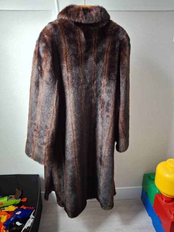 FUR COAT 5