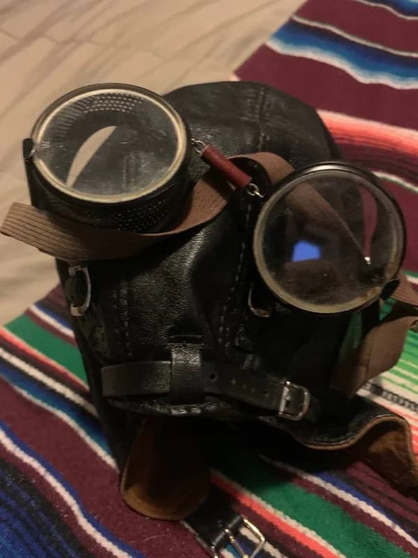 Leather Aviator skull Cap, Large with goggles