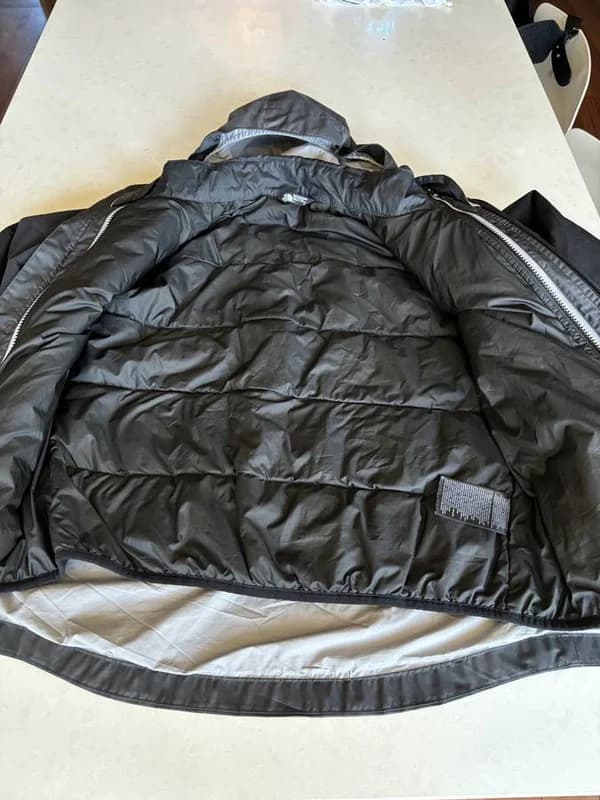 Boys Ski jacket, pants, gloves, goggles, helmet 3