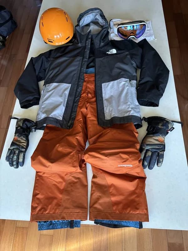 Boys Ski jacket, pants, gloves, goggles, helmet