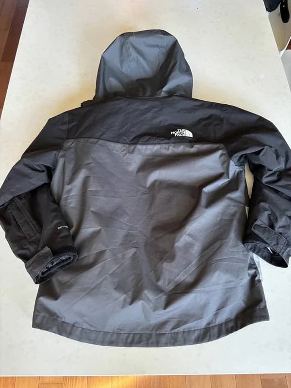 Boys Ski jacket, pants, gloves, goggles, helmet 4