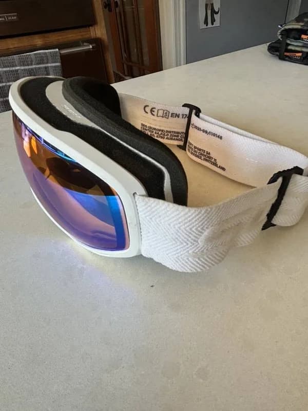 Boys Ski jacket, pants, gloves, goggles, helmet 12