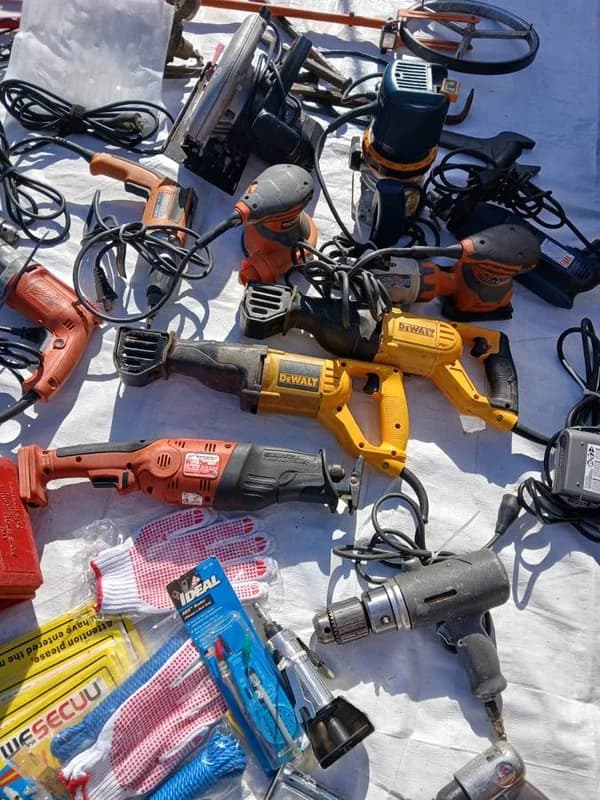 BIGGEST GARAGE SALE LIMITED TIME!!! 5