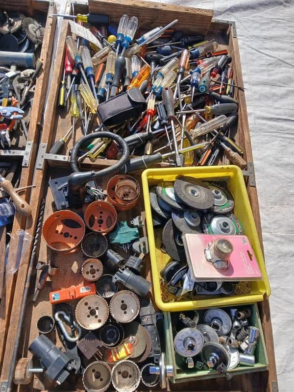 BIGGEST GARAGE SALE LIMITED TIME!!! 13