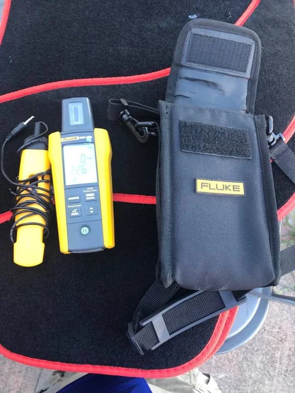 Fluke solar irradiance meter like new