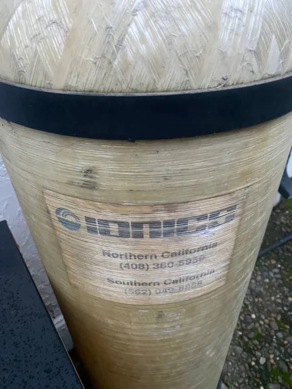 Ionics De-ionized water tank